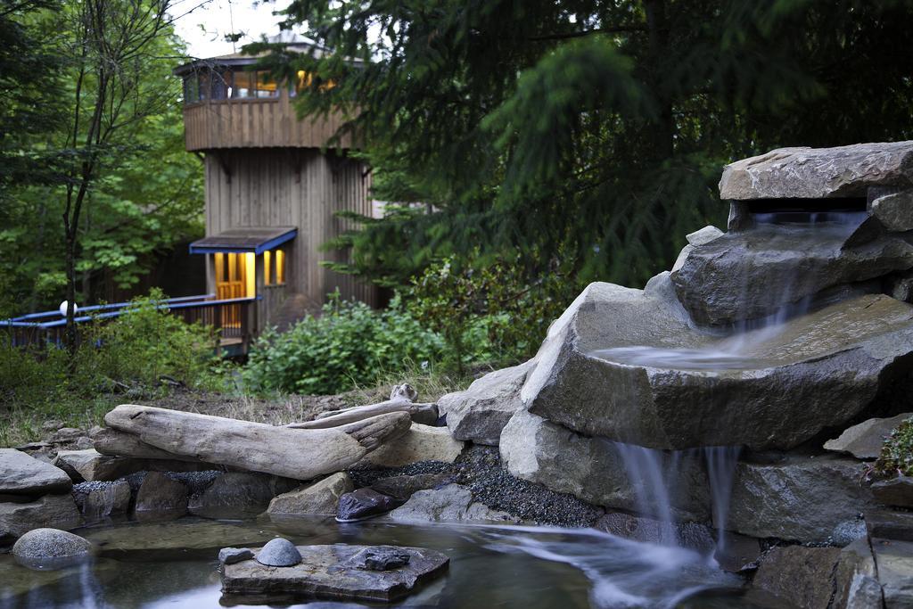 Mineral Springs Resort Saltspring Island Exterior photo