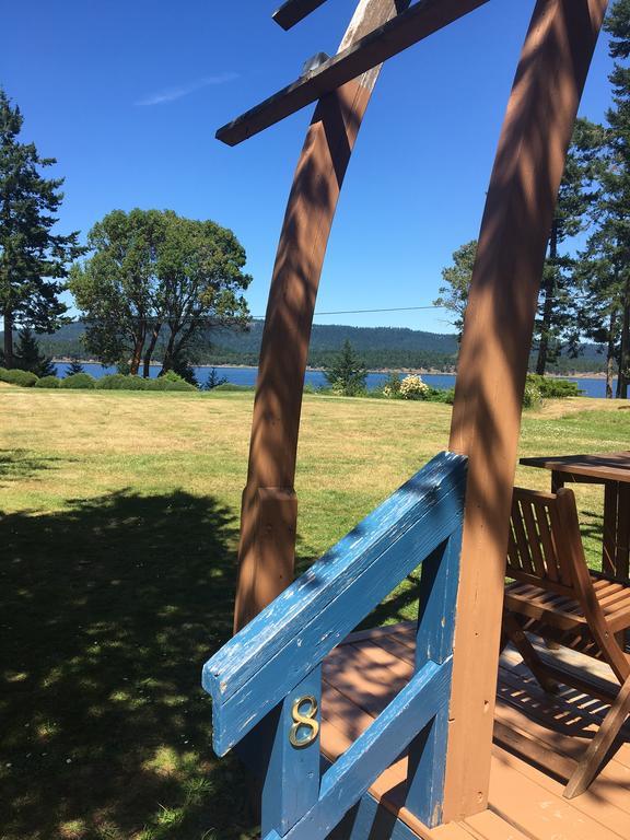 Mineral Springs Resort Saltspring Island Exterior photo